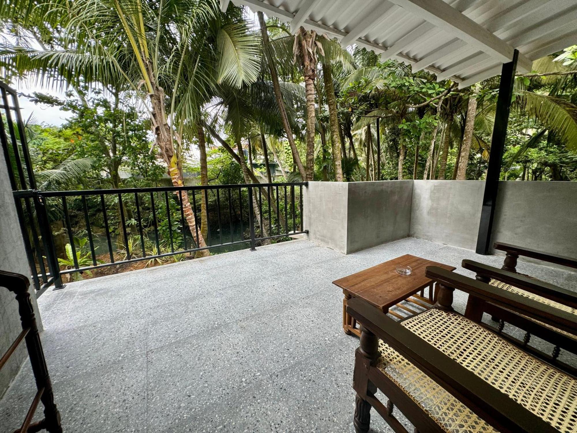 Brinkhouse Guesthouse , Unawatuna Beach Exterior foto