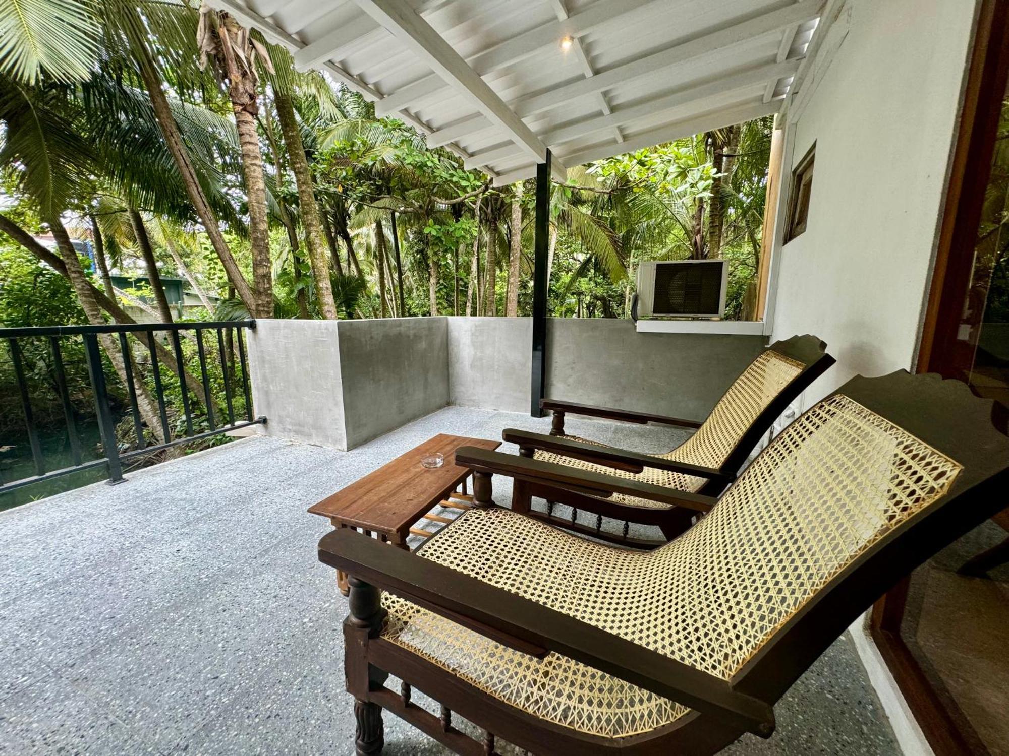 Brinkhouse Guesthouse , Unawatuna Beach Exterior foto